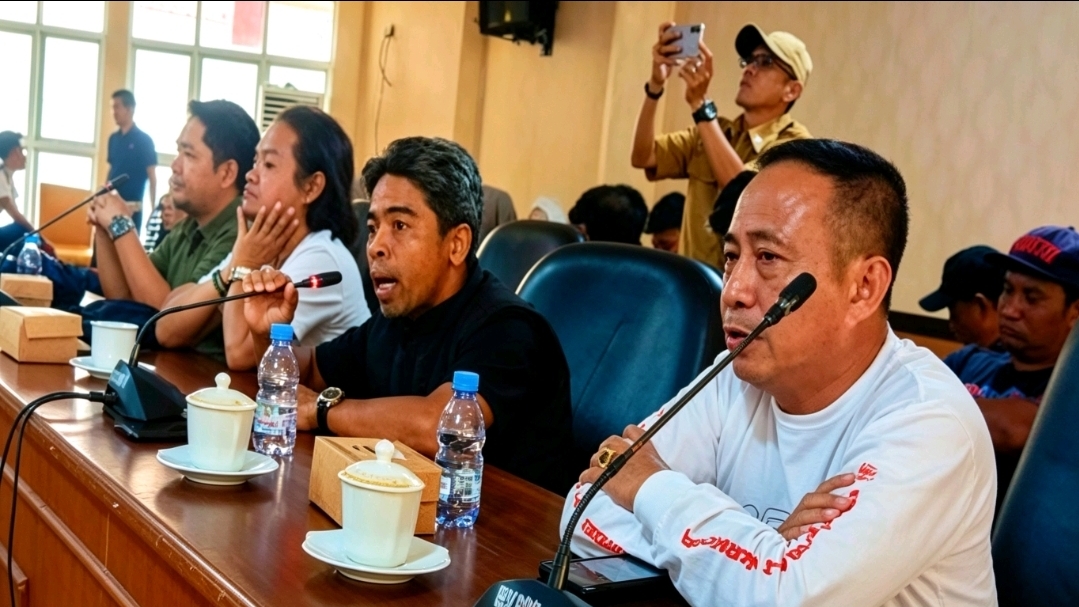Ketgam: Anggota Forbes Anti Narkoba Bone saat gelaran RDPU di DPRD Bone. (Dok. Forbes)