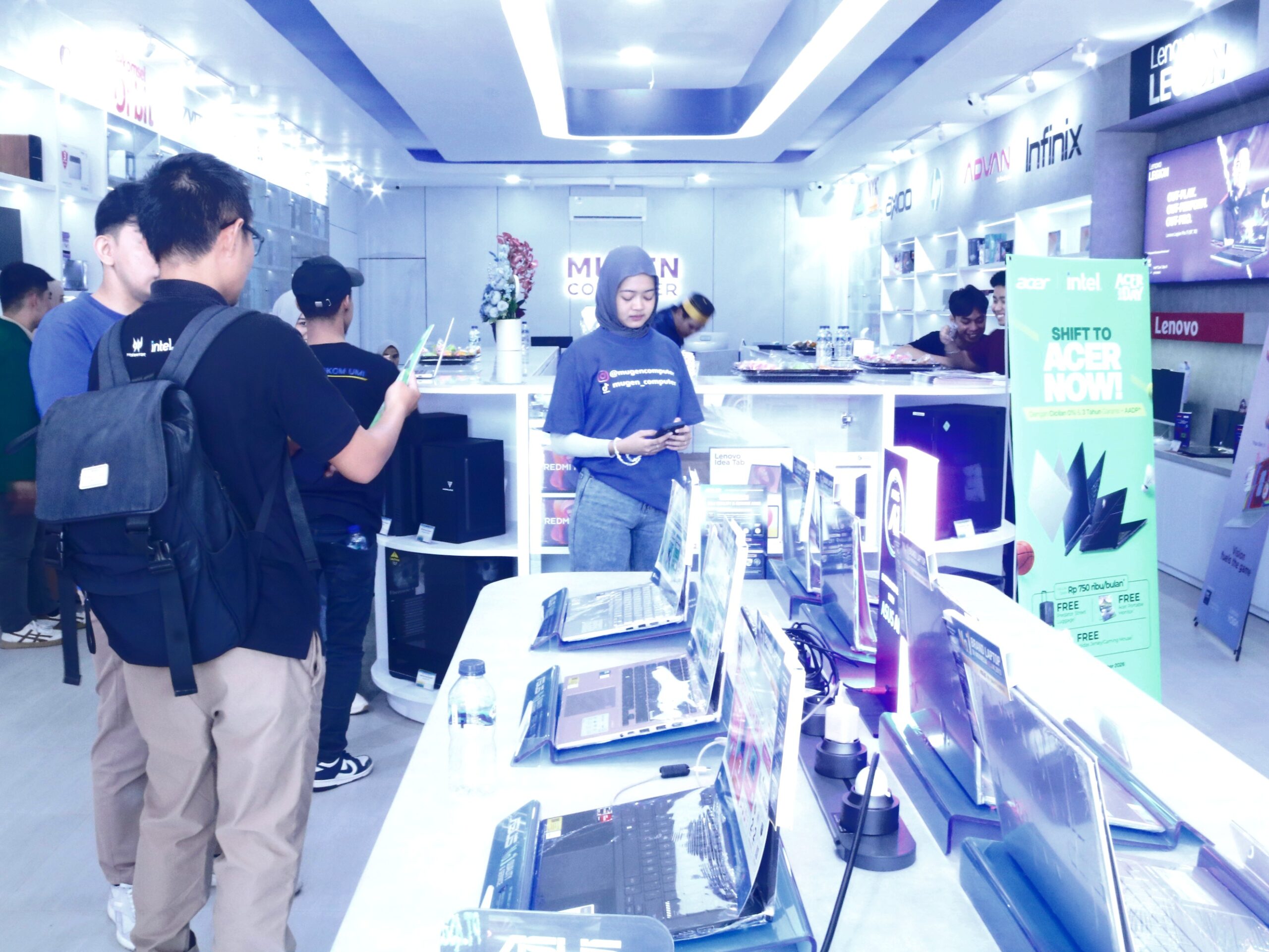 Momen grand opening Mugen Computer Bone di Jl. Besse Kajuara, Kota Watampone, Kamis 3 September 2026. (Dok. ENews)